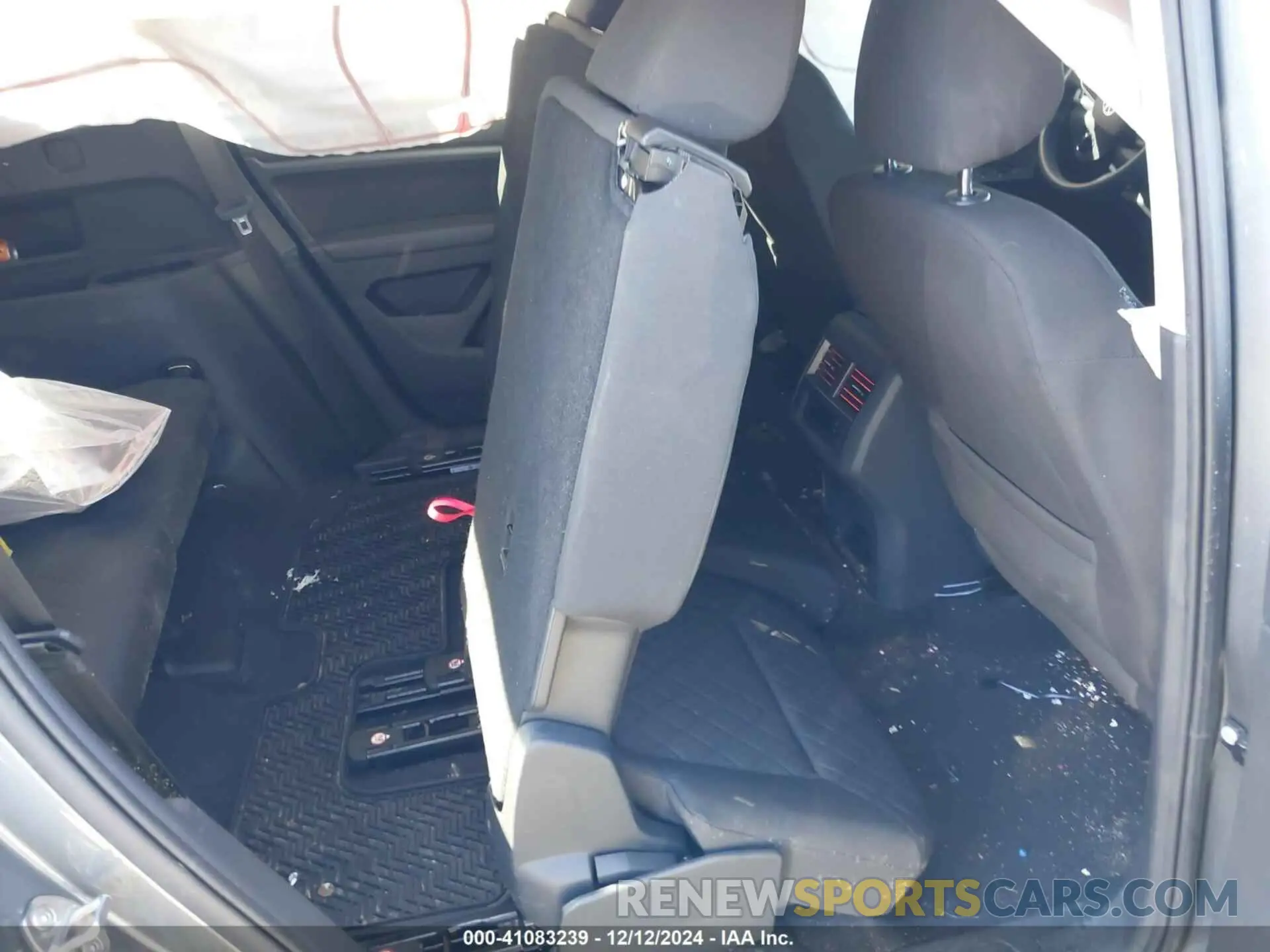 8 Photograph of a damaged car 1V2AP2CA1MC515687 VOLKSWAGEN ATLAS 2021