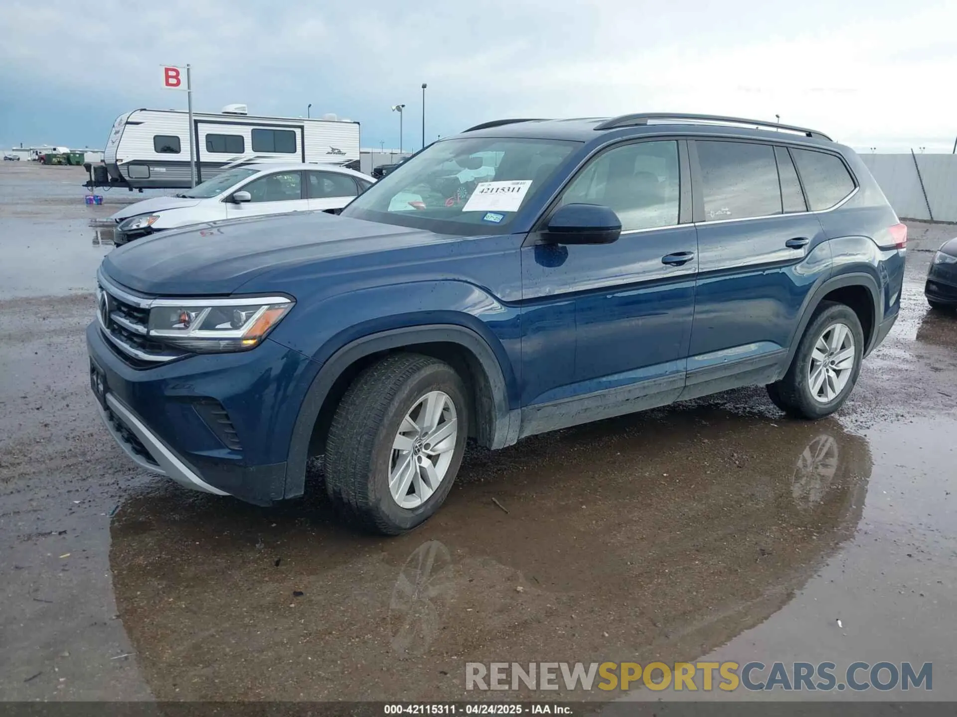 2 Photograph of a damaged car 1V2AP2CA4MC562633 VOLKSWAGEN ATLAS 2021