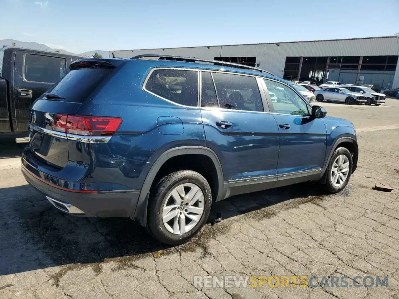 3 Photograph of a damaged car 1V2AP2CA9MC508471 VOLKSWAGEN ATLAS 2021