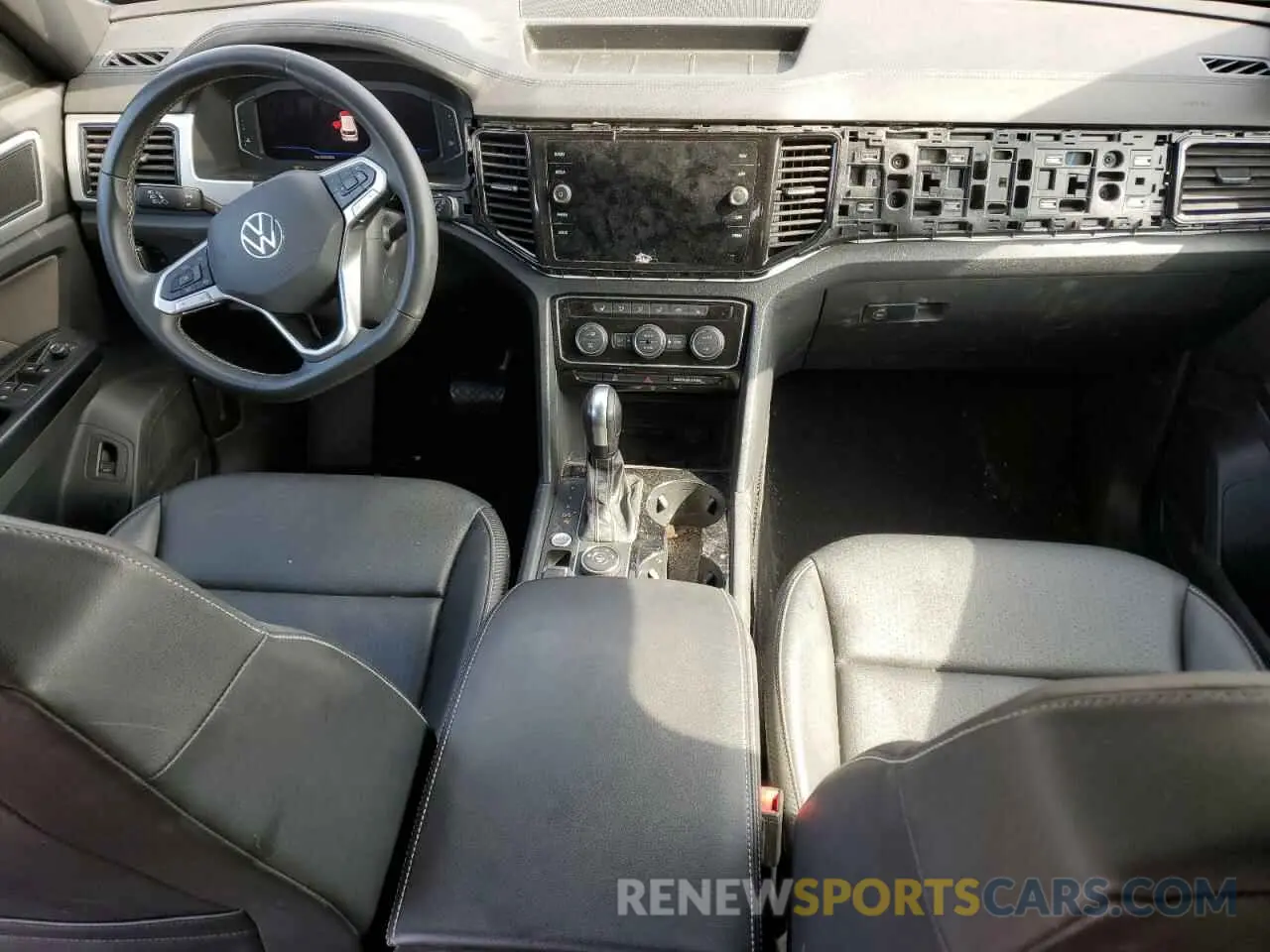 8 Photograph of a damaged car 1V2BC2CA0MC203991 VOLKSWAGEN ATLAS 2021