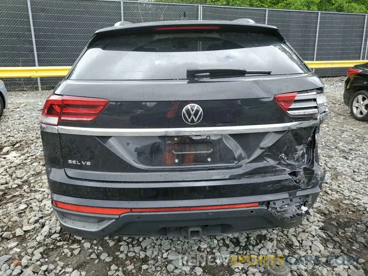 6 Photograph of a damaged car 1V2BE2CA7MC213069 VOLKSWAGEN ATLAS 2021