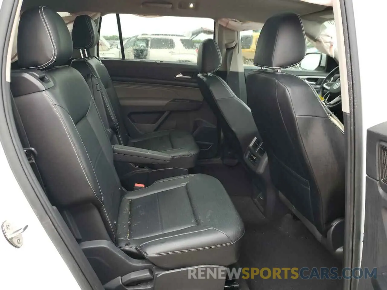 10 Photograph of a damaged car 1V2BP2CA5MC545411 VOLKSWAGEN ATLAS 2021