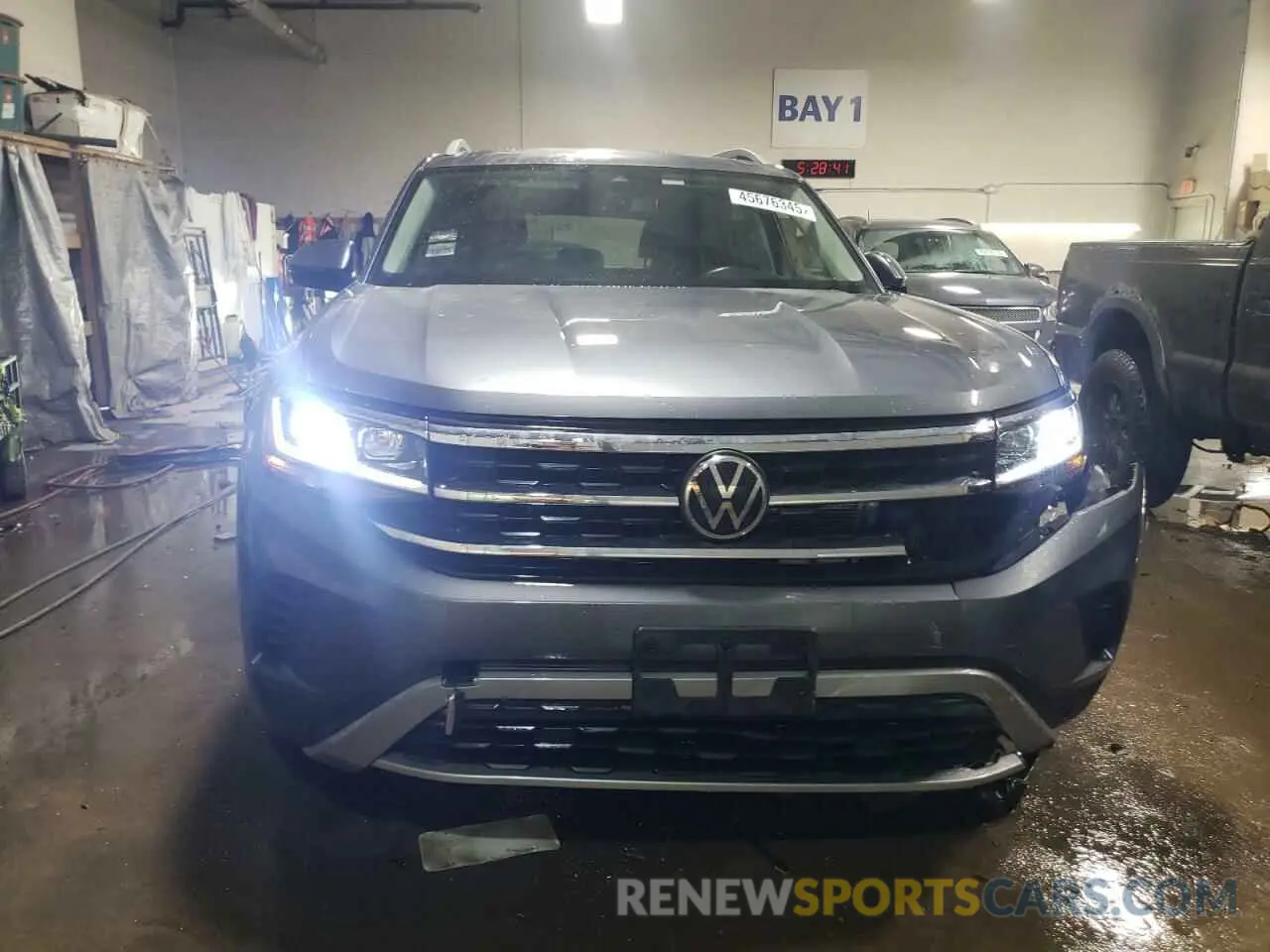 5 Photograph of a damaged car 1V2BR2CA0MC510897 VOLKSWAGEN ATLAS 2021