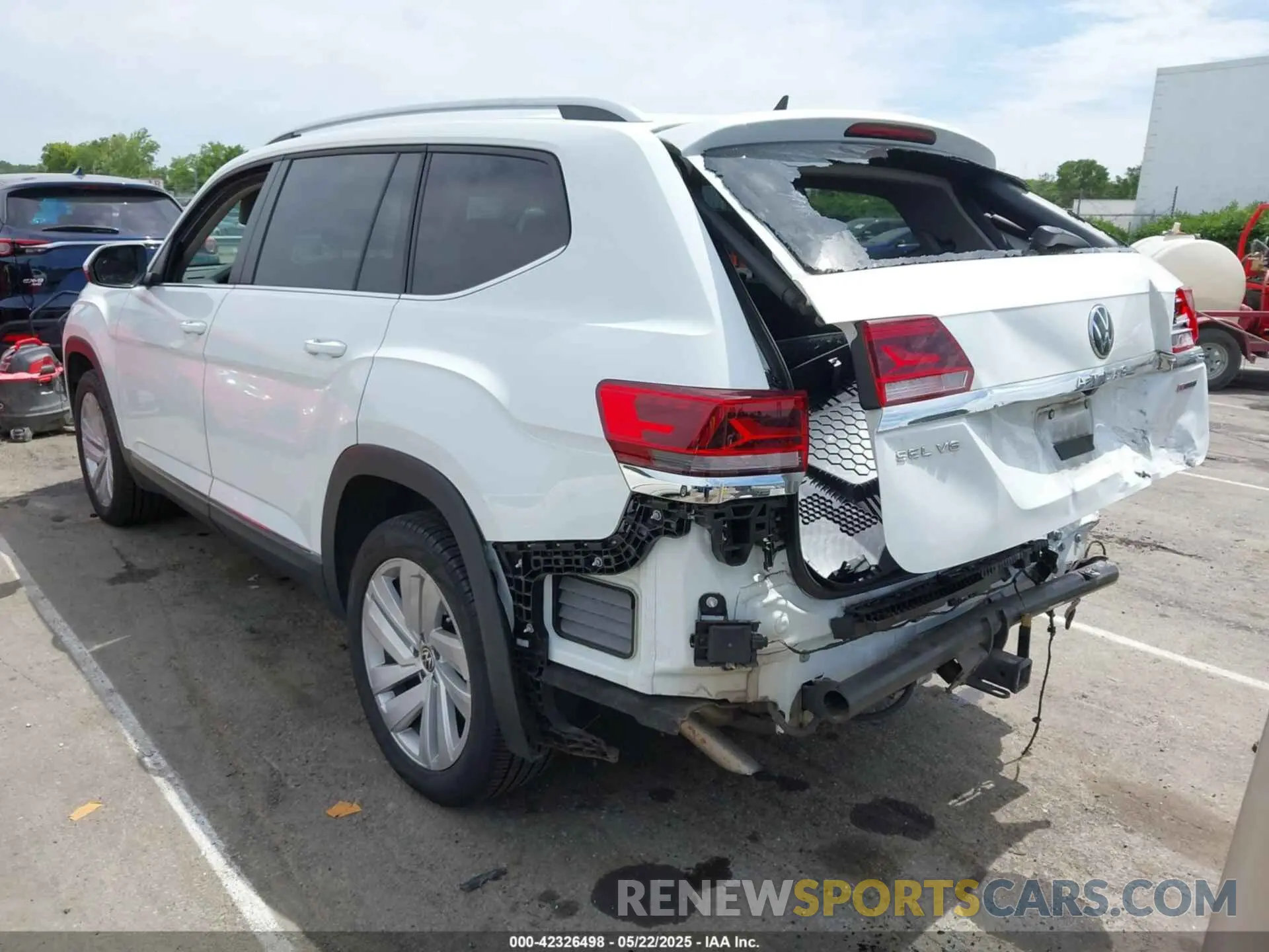 3 Photograph of a damaged car 1V2BR2CA4MC541523 VOLKSWAGEN ATLAS 2021