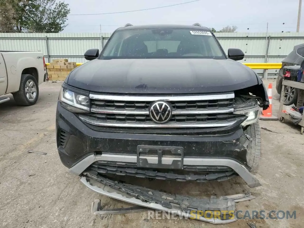 5 Photograph of a damaged car 1V2BR2CA8MC560592 VOLKSWAGEN ATLAS 2021
