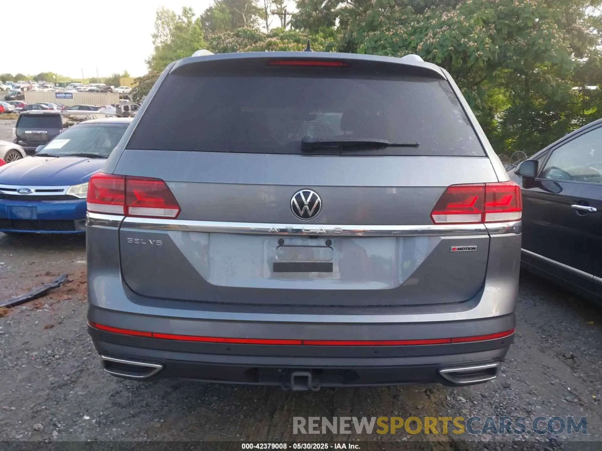 16 Photograph of a damaged car 1V2BR2CA8MC577991 VOLKSWAGEN ATLAS 2021
