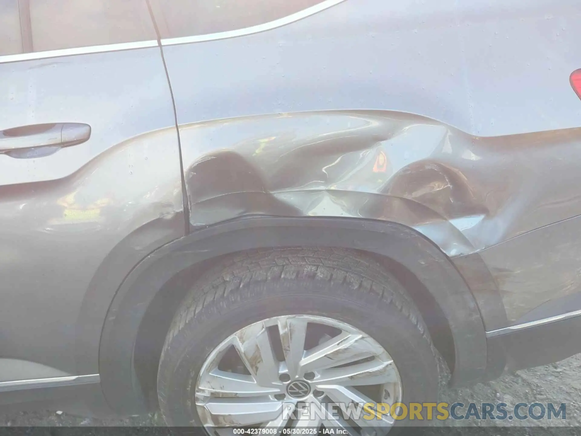 6 Photograph of a damaged car 1V2BR2CA8MC577991 VOLKSWAGEN ATLAS 2021