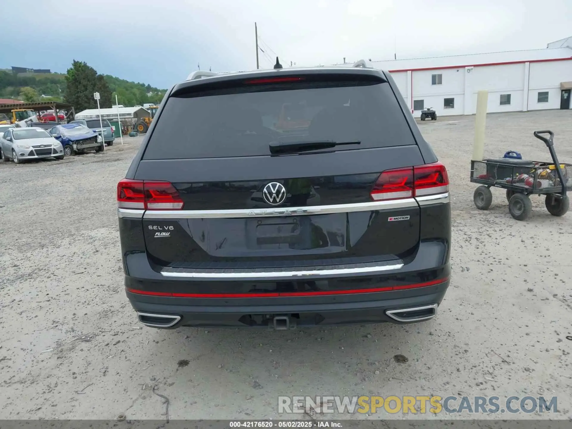 16 Photograph of a damaged car 1V2BR2CA9MC576221 VOLKSWAGEN ATLAS 2021