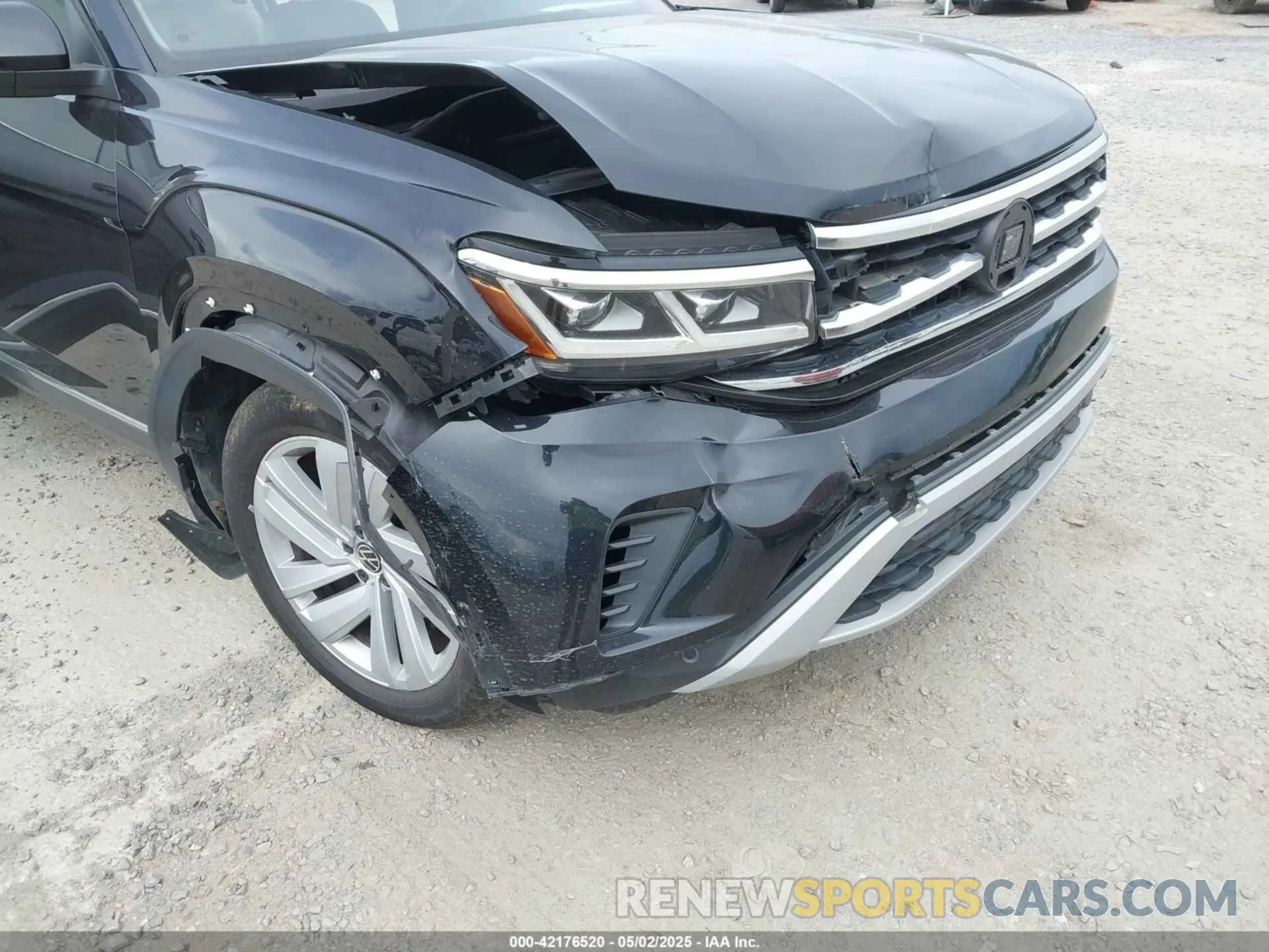 6 Photograph of a damaged car 1V2BR2CA9MC576221 VOLKSWAGEN ATLAS 2021