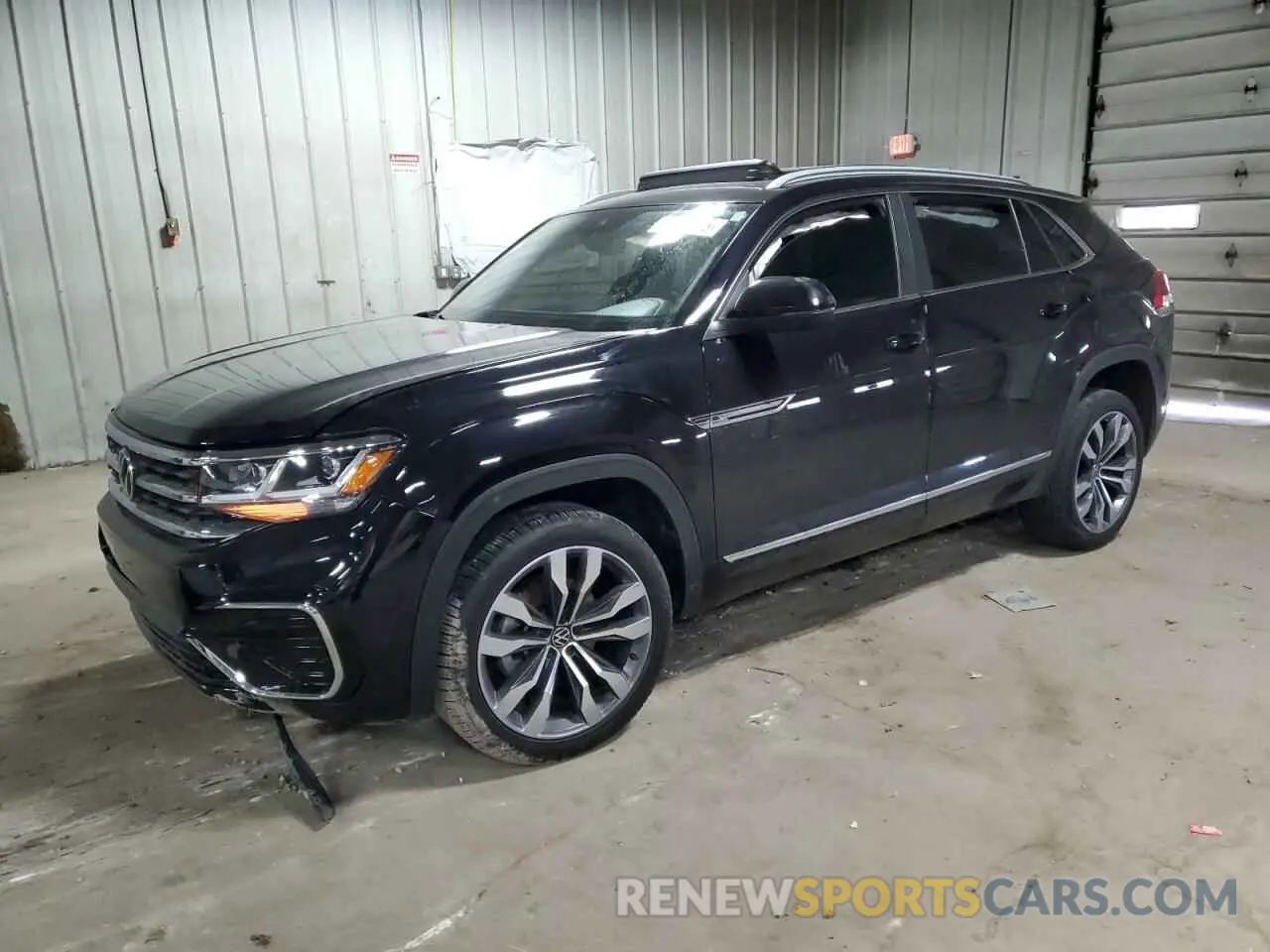 1 Photograph of a damaged car 1V2CE2CA2MC214313 VOLKSWAGEN ATLAS 2021
