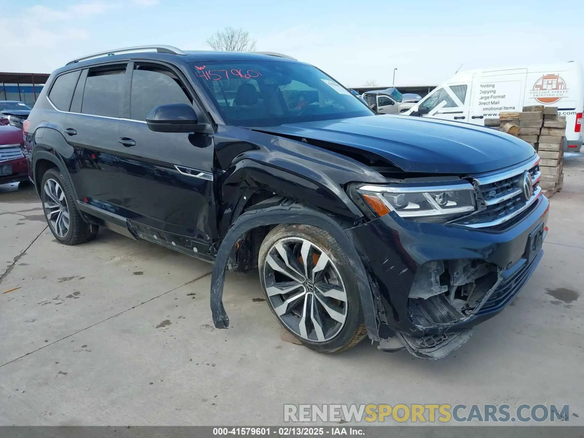 1 Photograph of a damaged car 1V2CR2CA7MC599811 VOLKSWAGEN ATLAS 2021