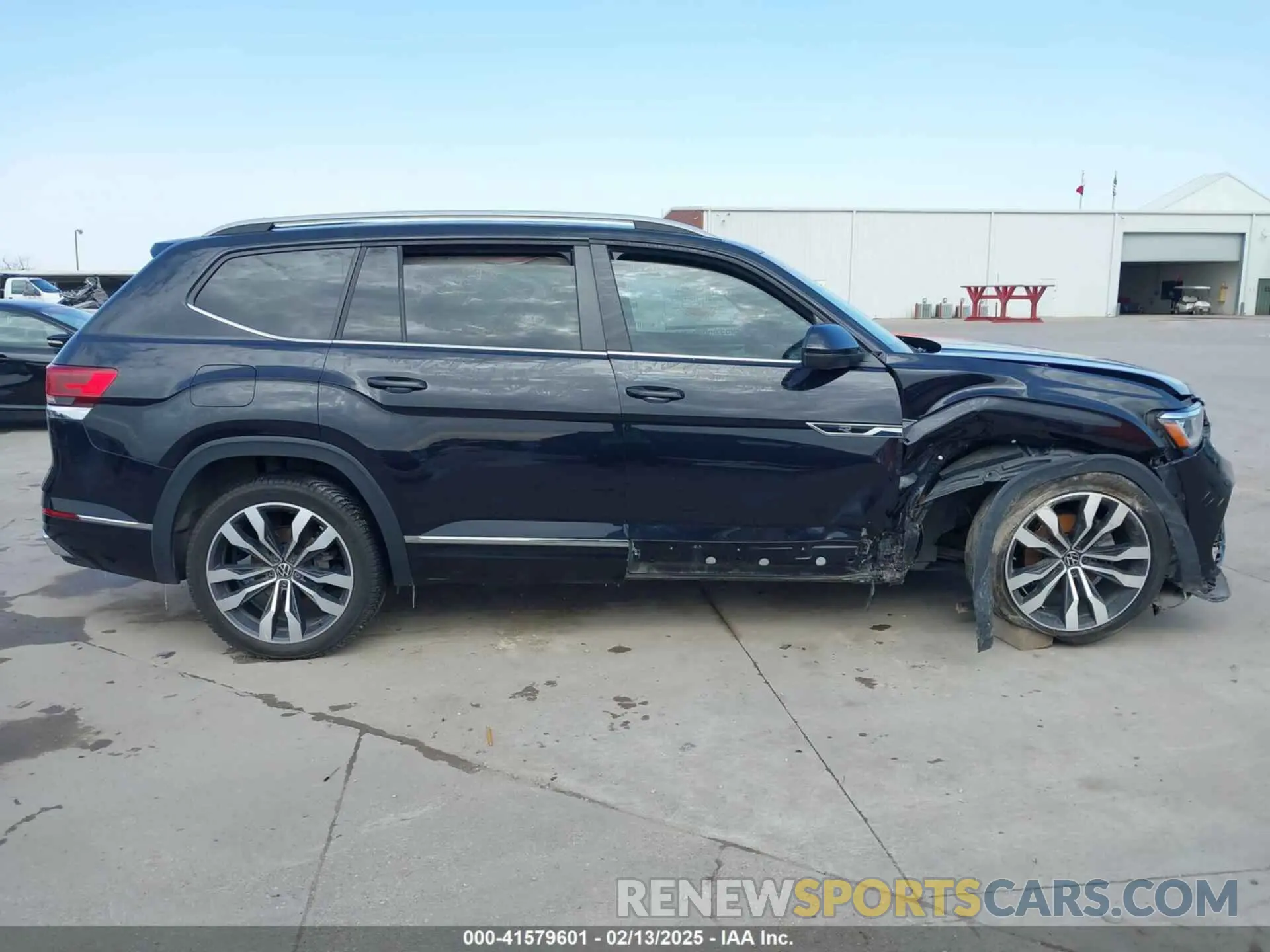 12 Photograph of a damaged car 1V2CR2CA7MC599811 VOLKSWAGEN ATLAS 2021
