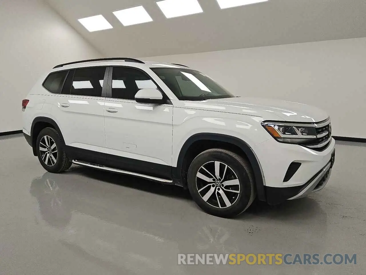 4 Photograph of a damaged car 1V2DP2CA0MC526063 VOLKSWAGEN ATLAS 2021