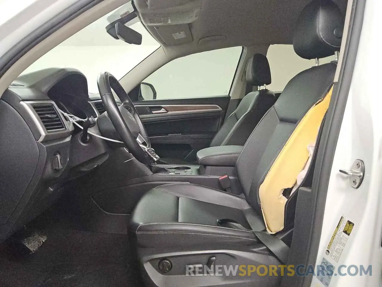 7 Photograph of a damaged car 1V2DP2CA0MC526063 VOLKSWAGEN ATLAS 2021