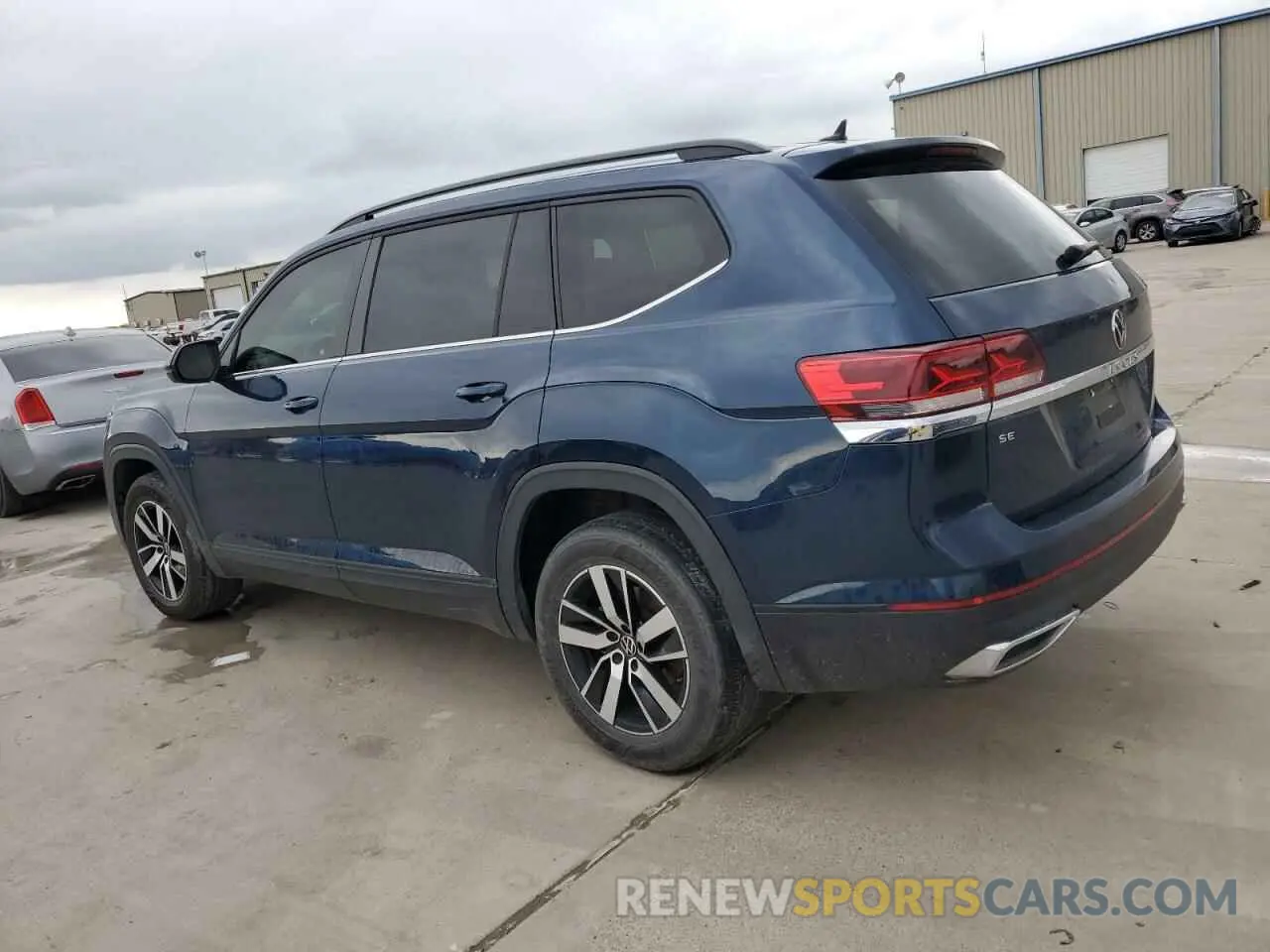 2 Photograph of a damaged car 1V2DP2CA2MC610241 VOLKSWAGEN ATLAS 2021