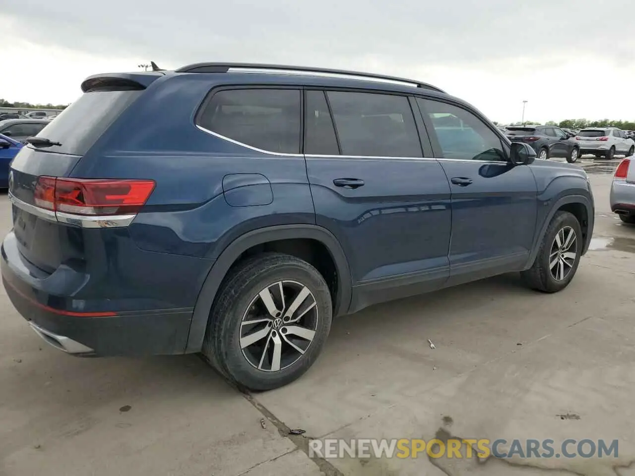 3 Photograph of a damaged car 1V2DP2CA2MC610241 VOLKSWAGEN ATLAS 2021