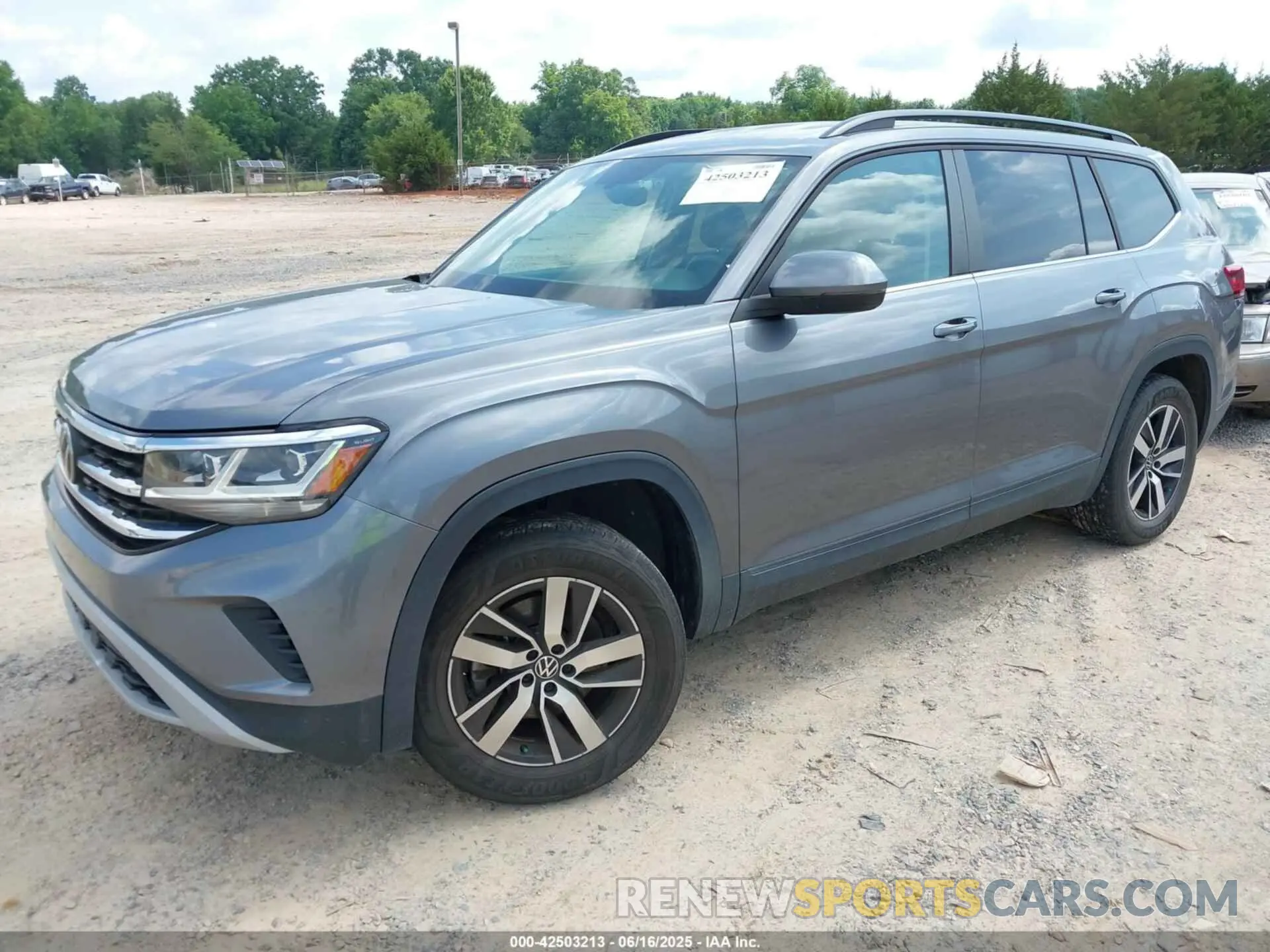 2 Photograph of a damaged car 1V2DP2CA6MC500115 VOLKSWAGEN ATLAS 2021