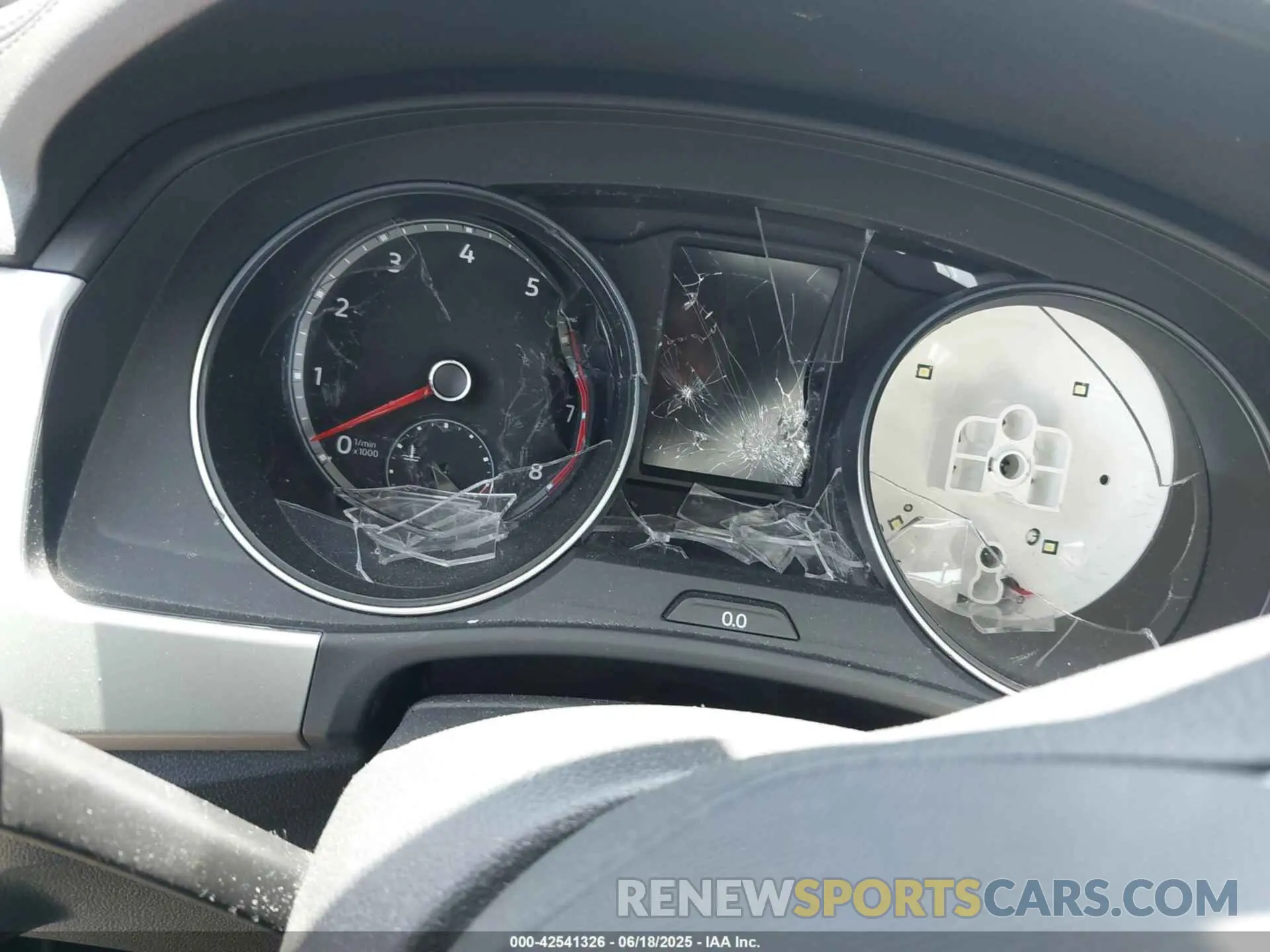 6 Photograph of a damaged car 1V2DP2CA9MC601018 VOLKSWAGEN ATLAS 2021