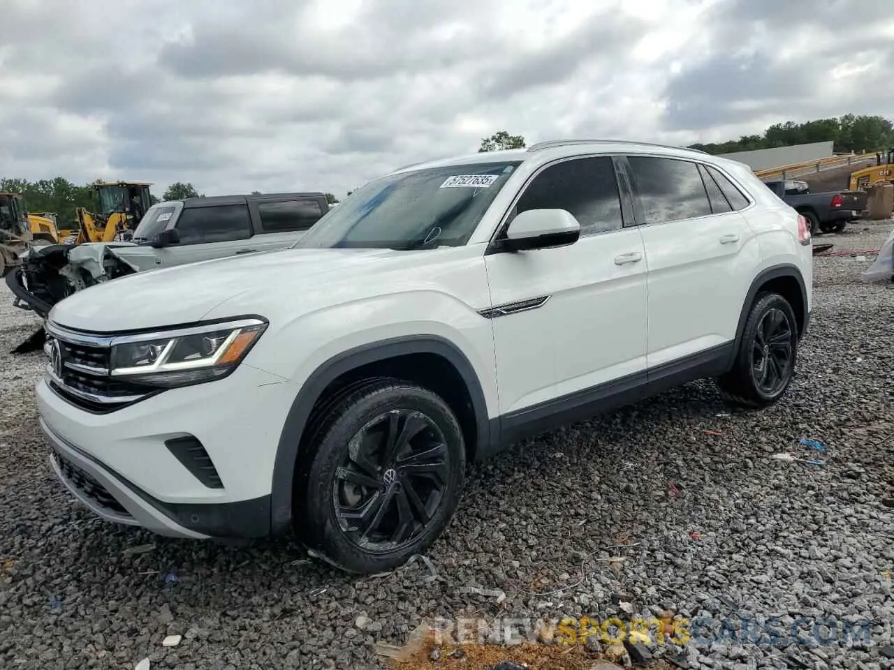 1 Photograph of a damaged car 1V2EE2CA0MC222998 VOLKSWAGEN ATLAS 2021