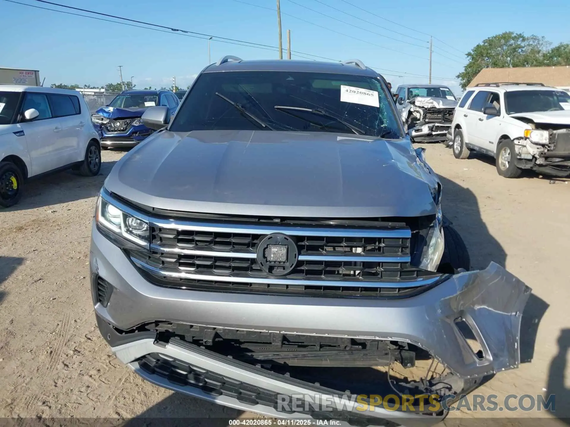 12 Photograph of a damaged car 1V2ER2CA4MC503786 VOLKSWAGEN ATLAS 2021