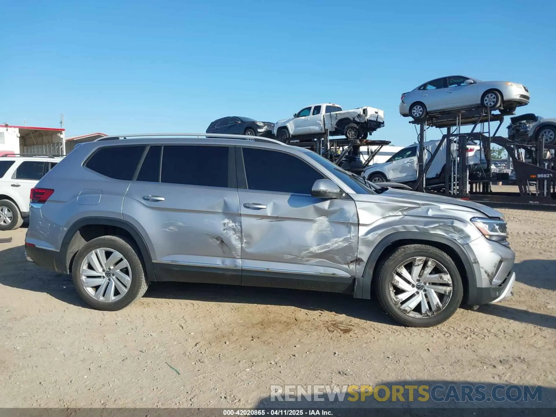 13 Photograph of a damaged car 1V2ER2CA4MC503786 VOLKSWAGEN ATLAS 2021