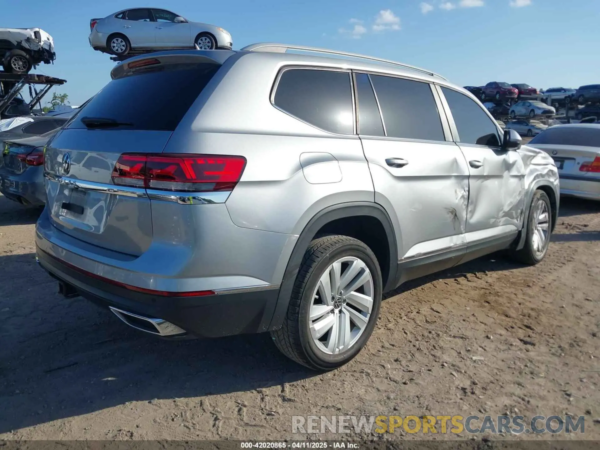 4 Photograph of a damaged car 1V2ER2CA4MC503786 VOLKSWAGEN ATLAS 2021
