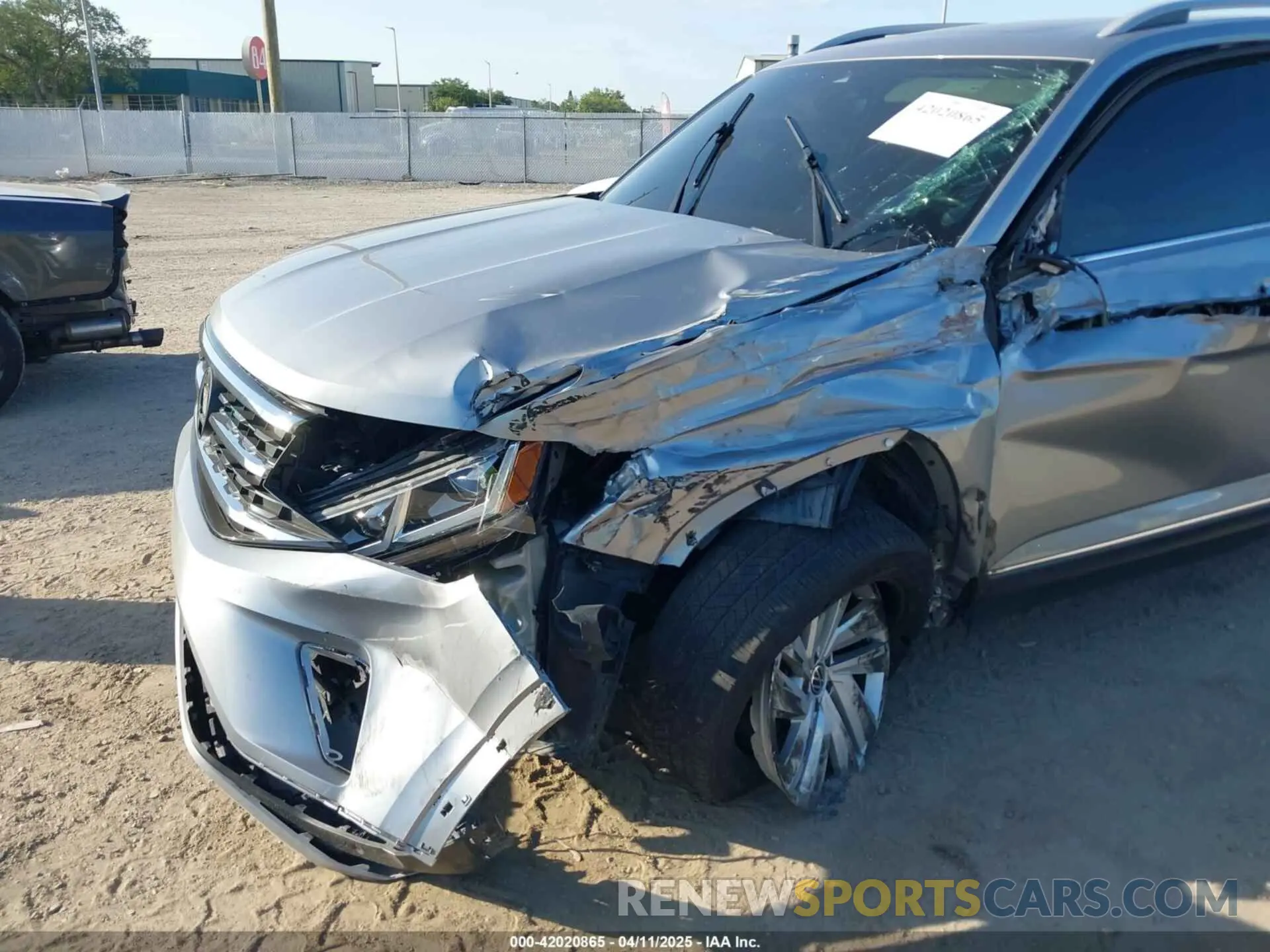 6 Photograph of a damaged car 1V2ER2CA4MC503786 VOLKSWAGEN ATLAS 2021
