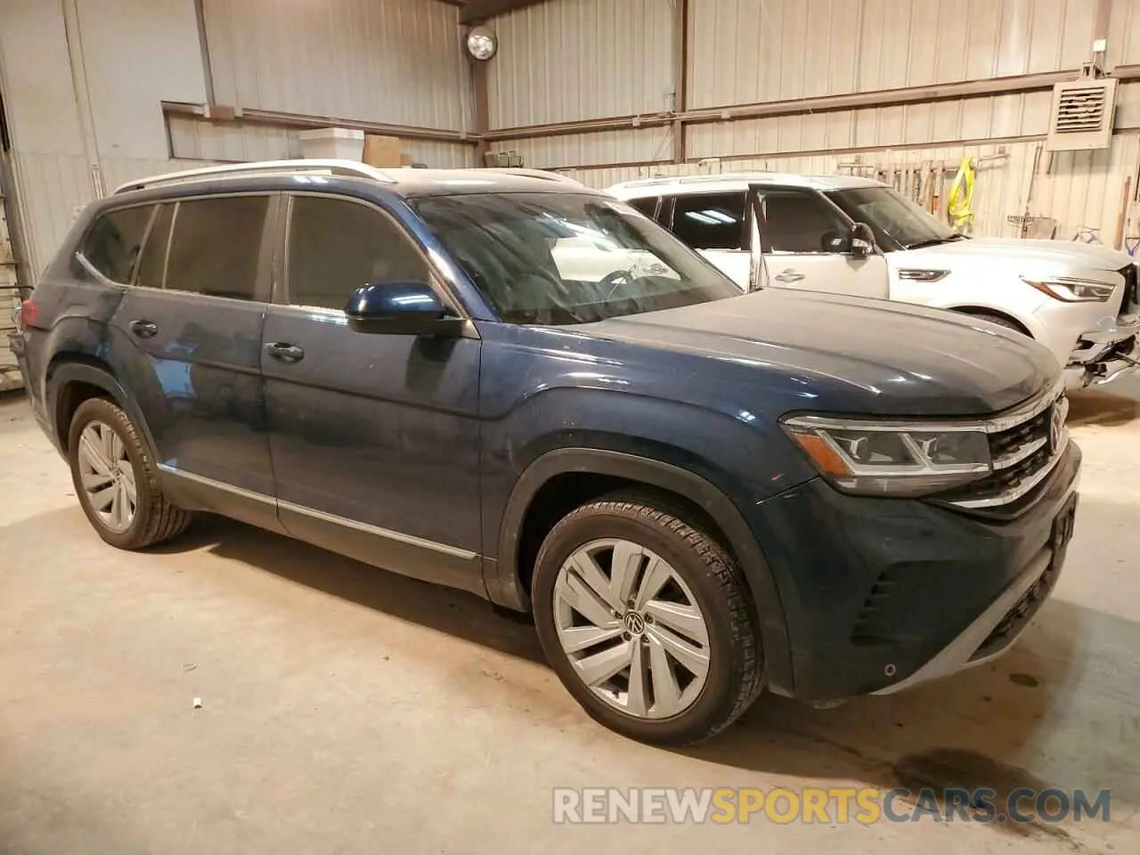 4 Photograph of a damaged car 1V2ER2CA4MC553118 VOLKSWAGEN ATLAS 2021