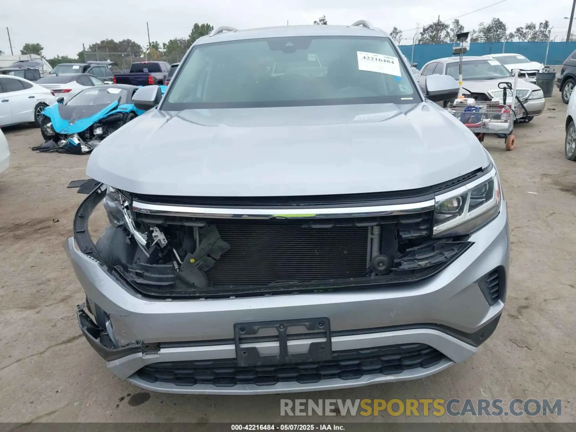 12 Photograph of a damaged car 1V2ER2CA9MC502102 VOLKSWAGEN ATLAS 2021
