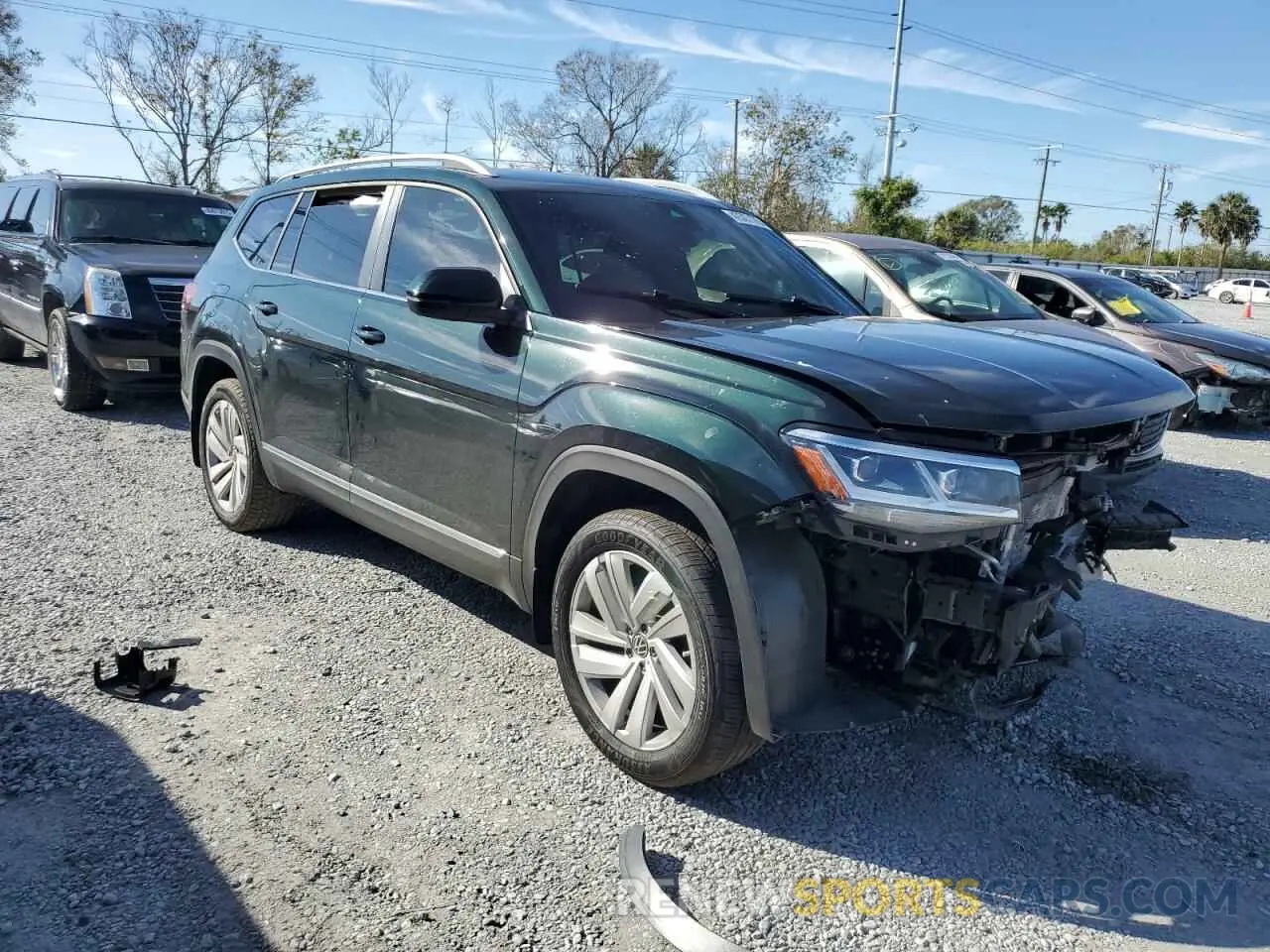 4 Photograph of a damaged car 1V2ER2CAXMC527560 VOLKSWAGEN ATLAS 2021