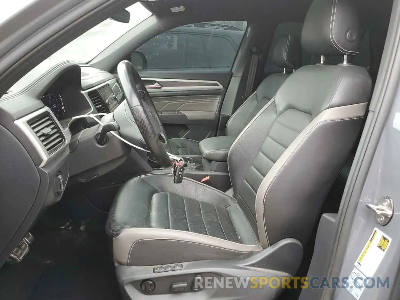 7 Photograph of a damaged car 1V2FE2CA1MC222531 VOLKSWAGEN ATLAS 2021
