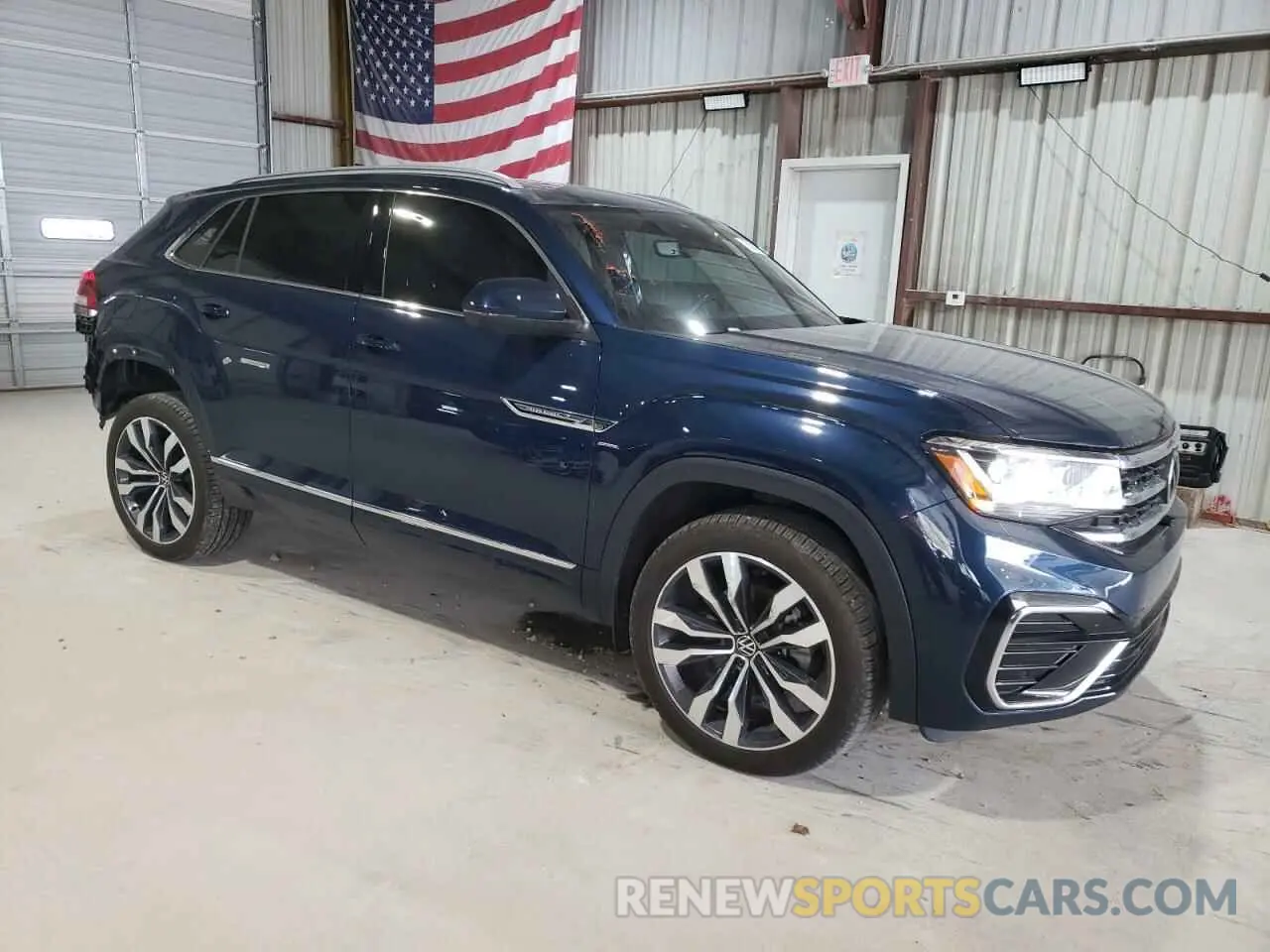 4 Photograph of a damaged car 1V2FE2CA6MC207491 VOLKSWAGEN ATLAS 2021