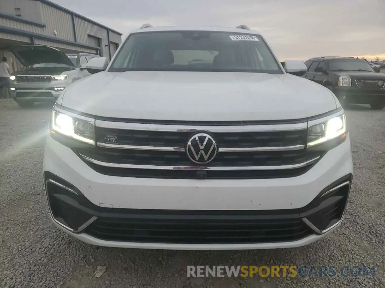5 Photograph of a damaged car 1V2FR2CA0MC561253 VOLKSWAGEN ATLAS 2021