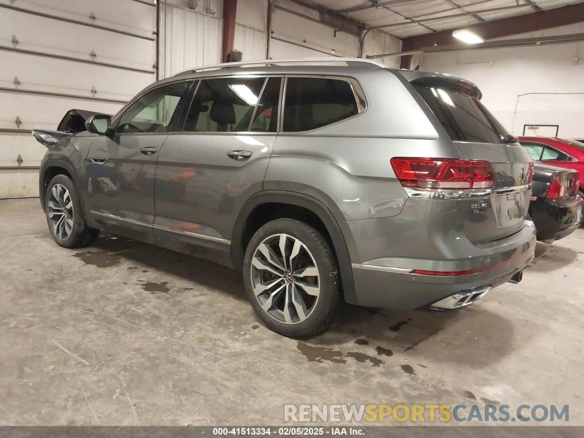 3 Photograph of a damaged car 1V2FR2CA1MC589014 VOLKSWAGEN ATLAS 2021