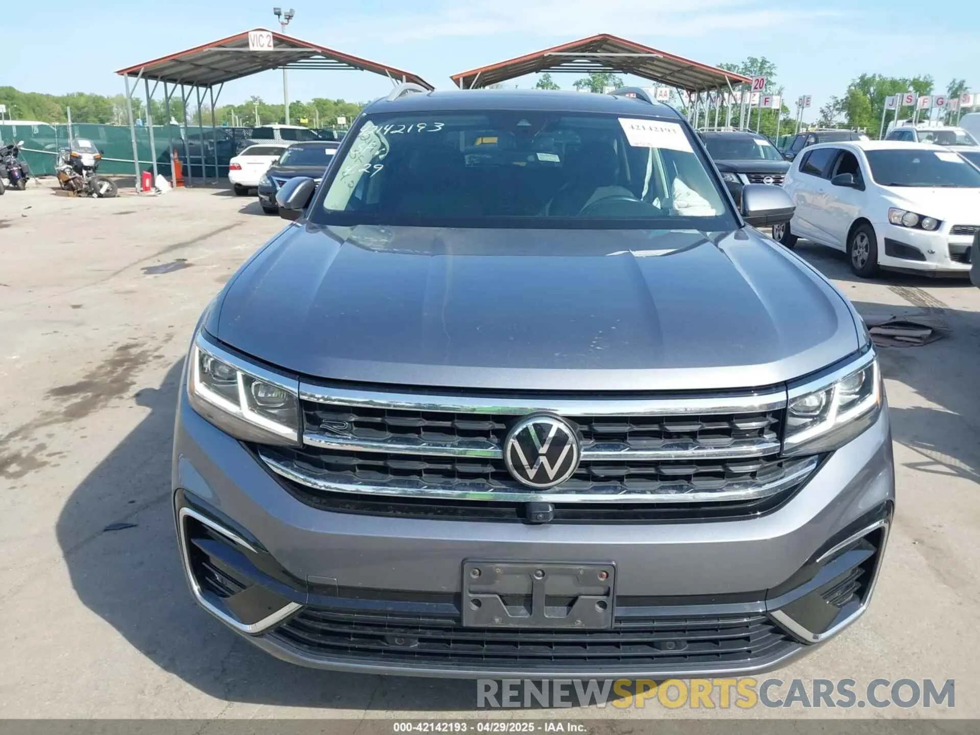 12 Photograph of a damaged car 1V2FR2CA2MC503869 VOLKSWAGEN ATLAS 2021