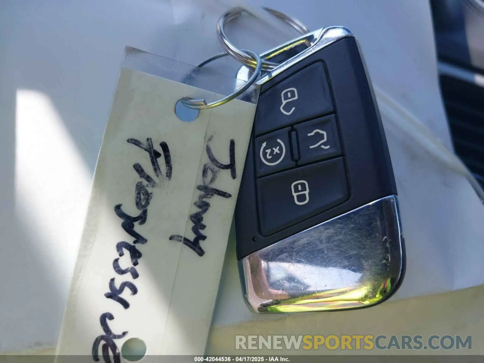 11 Photograph of a damaged car 1V2FR2CA6MC510307 VOLKSWAGEN ATLAS 2021