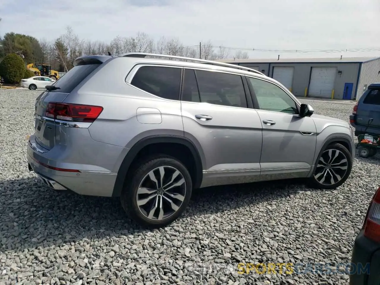 3 Photograph of a damaged car 1V2FR2CA6MC606860 VOLKSWAGEN ATLAS 2021