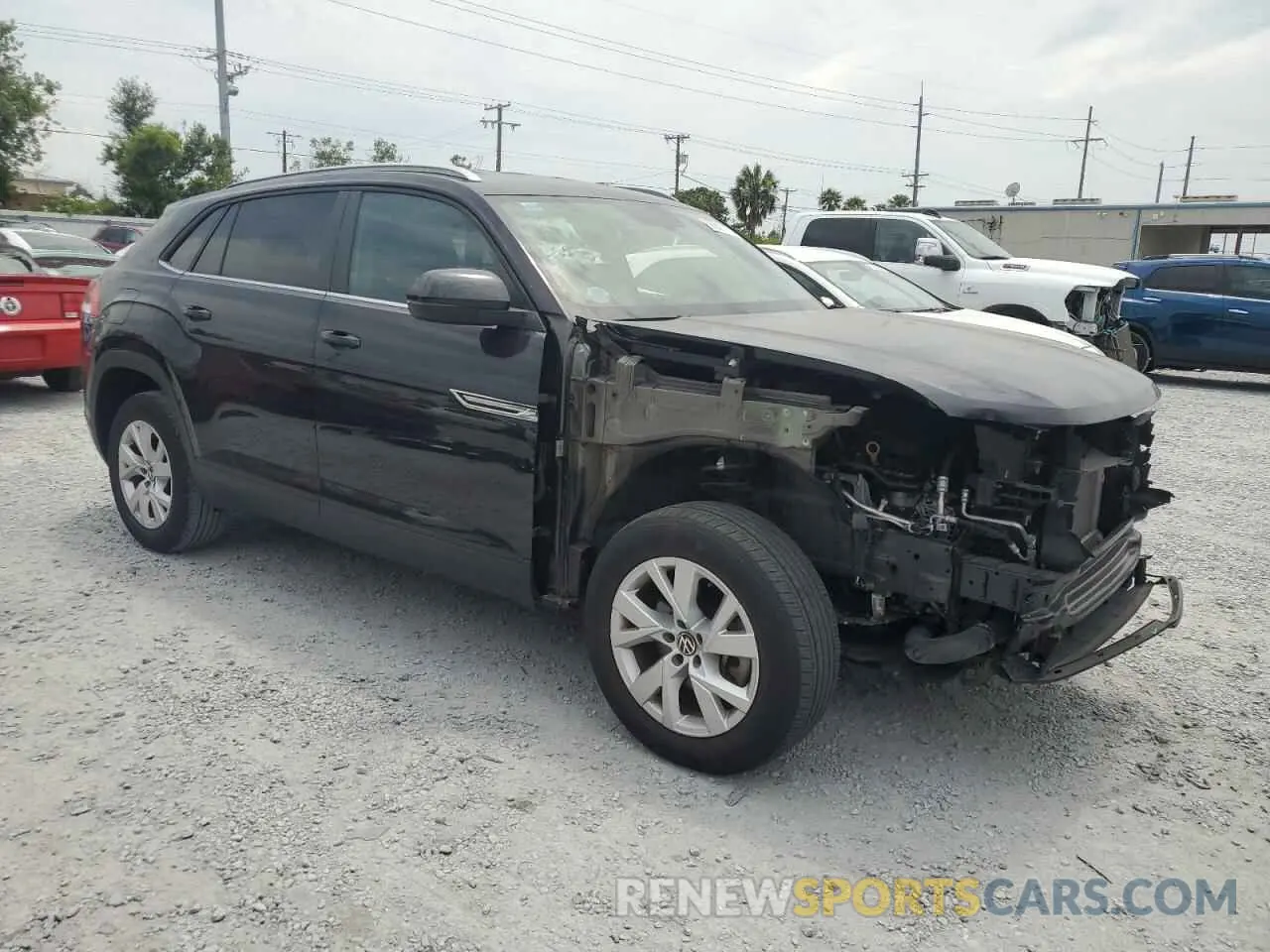 4 Photograph of a damaged car 1V2GC2CA6MC232532 VOLKSWAGEN ATLAS 2021