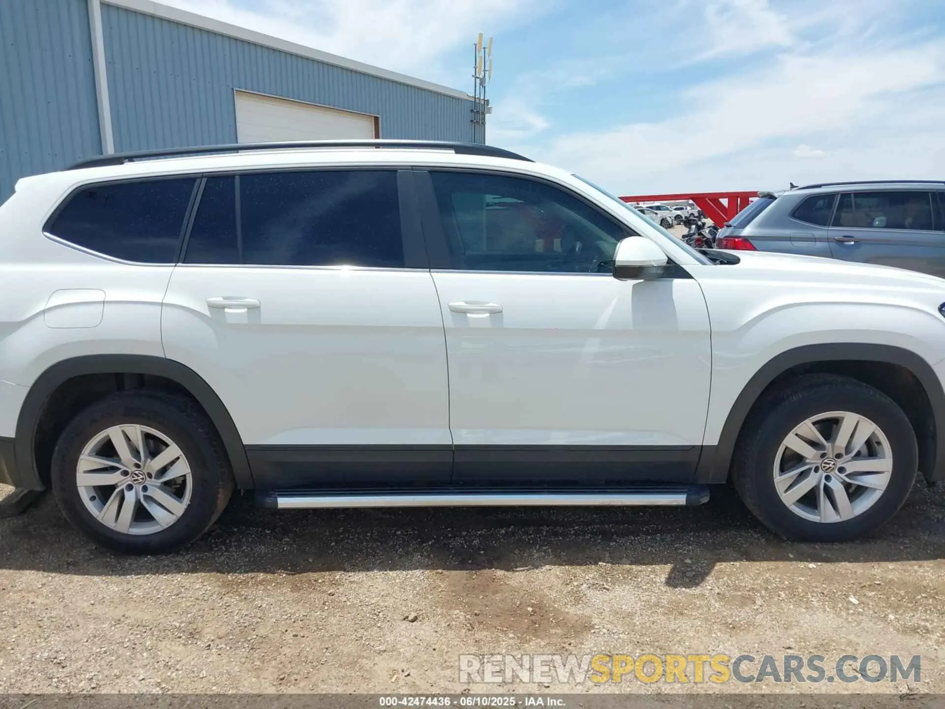13 Photograph of a damaged car 1V2GP2CA4MC606558 VOLKSWAGEN ATLAS 2021