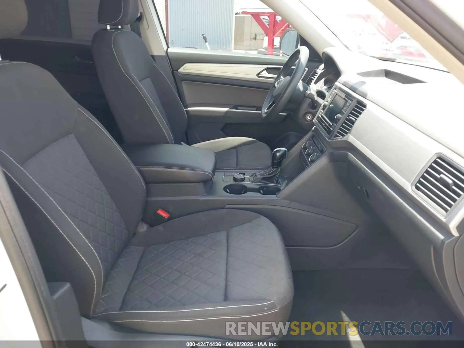 5 Photograph of a damaged car 1V2GP2CA4MC606558 VOLKSWAGEN ATLAS 2021