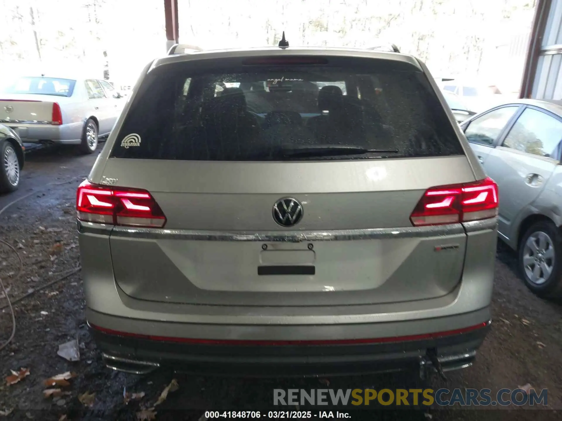 16 Photograph of a damaged car 1V2GP2CAXMC522504 VOLKSWAGEN ATLAS 2021