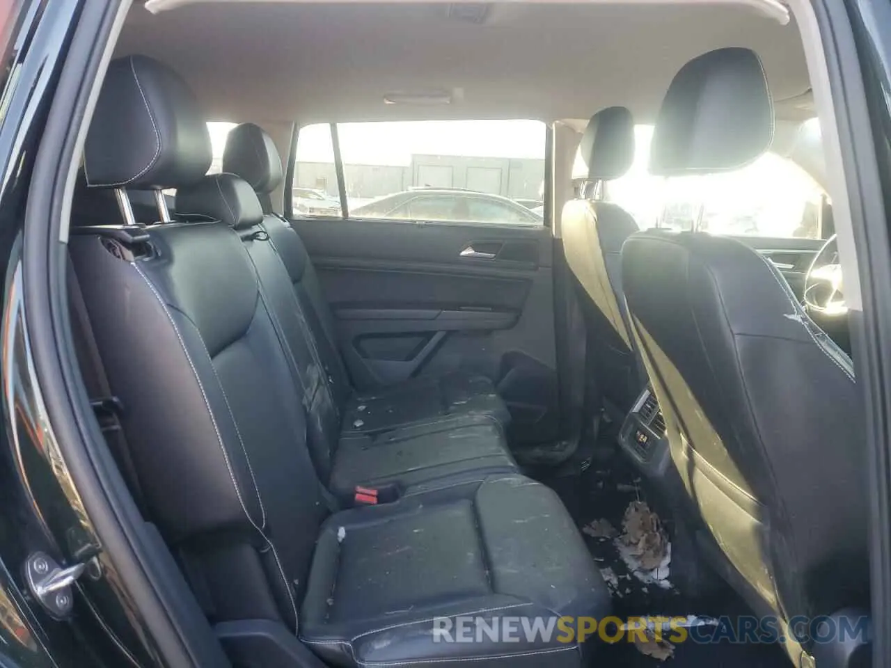 11 Photograph of a damaged car 1V2HP2CA1MC500251 VOLKSWAGEN ATLAS 2021