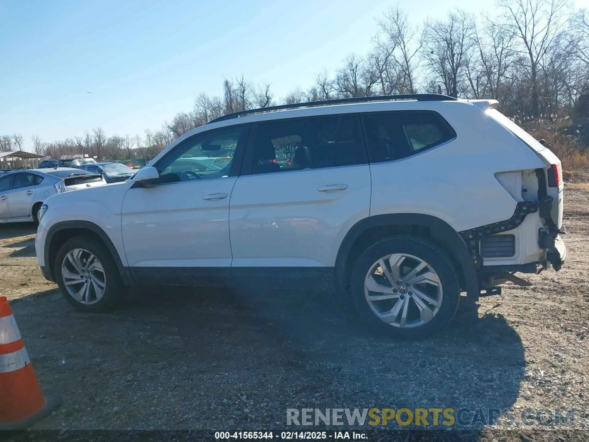 15 Photograph of a damaged car 1V2HP2CA5MC500642 VOLKSWAGEN ATLAS 2021