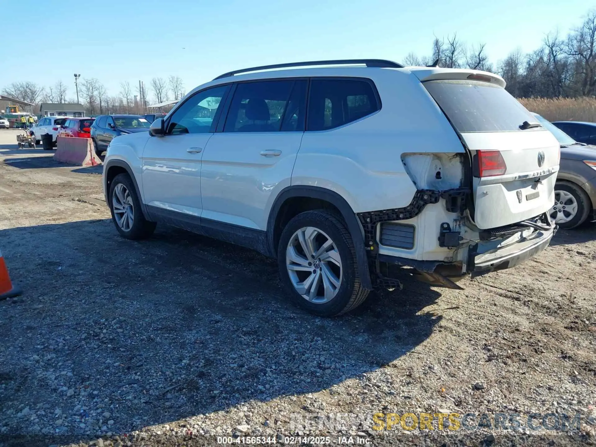 3 Photograph of a damaged car 1V2HP2CA5MC500642 VOLKSWAGEN ATLAS 2021