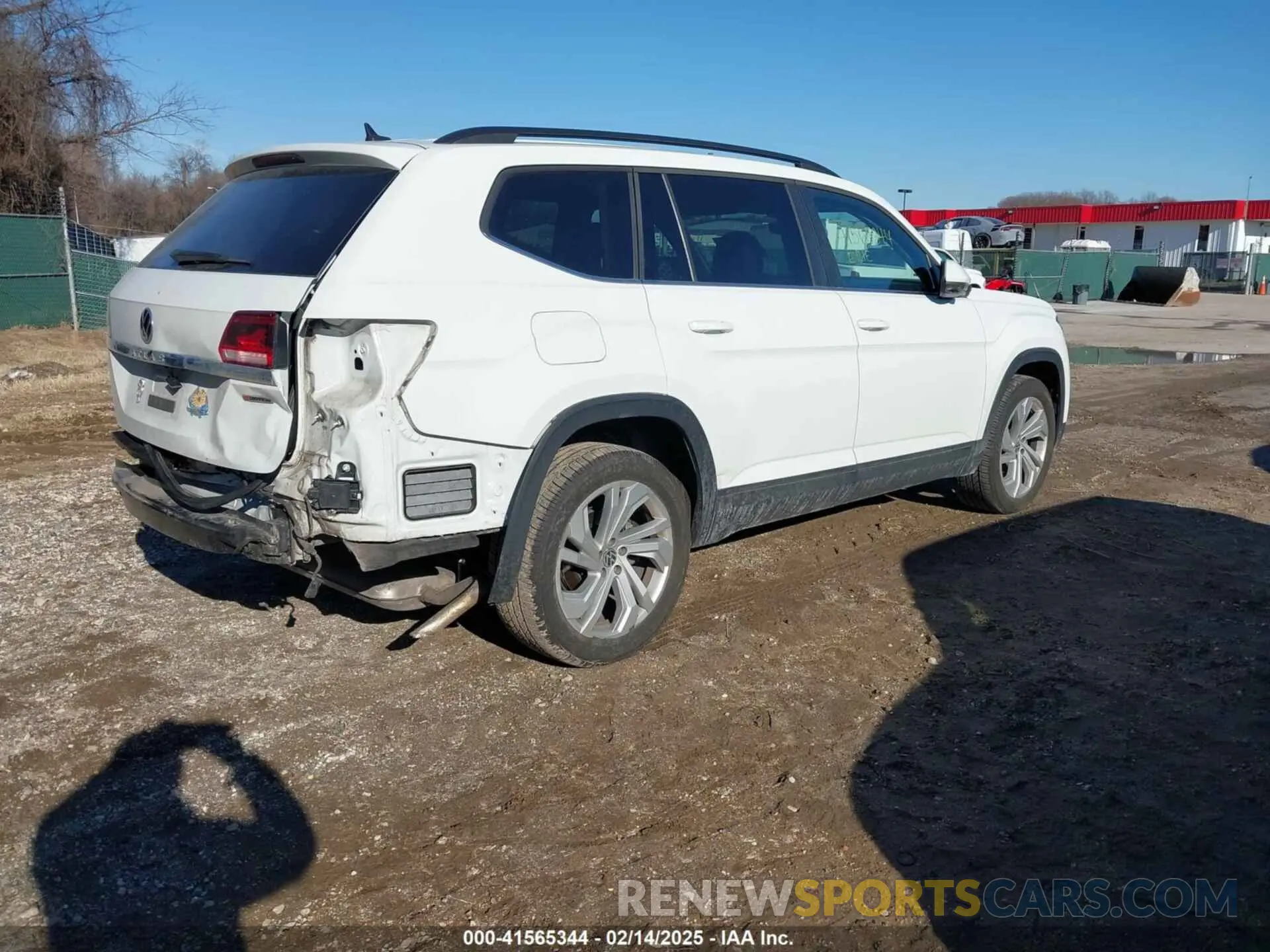 4 Photograph of a damaged car 1V2HP2CA5MC500642 VOLKSWAGEN ATLAS 2021