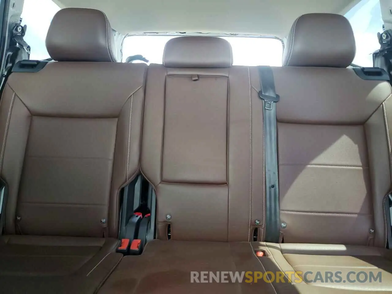 10 Photograph of a damaged car 1V2HP2CA7MC598122 VOLKSWAGEN ATLAS 2021