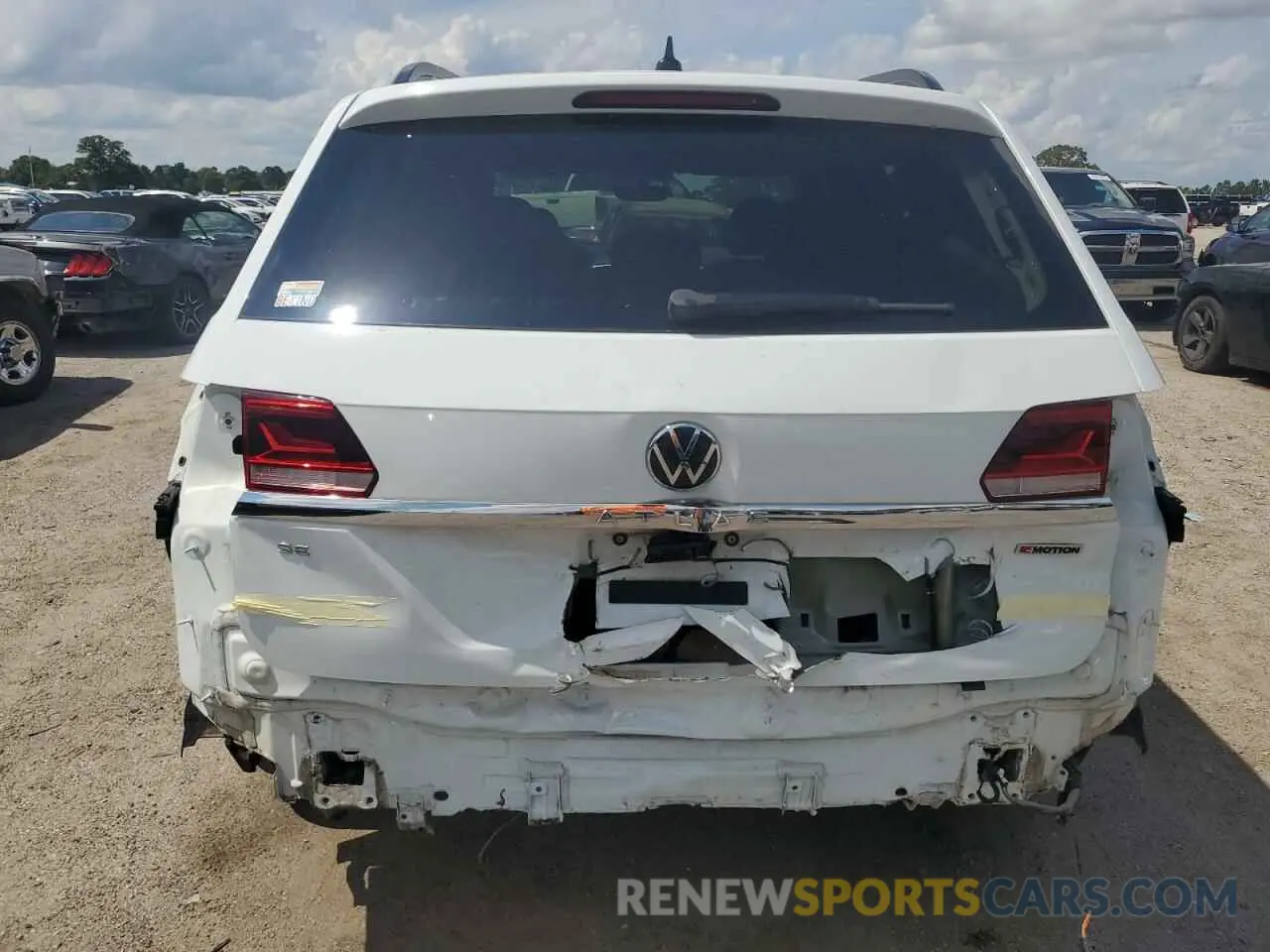 6 Photograph of a damaged car 1V2HP2CA7MC598122 VOLKSWAGEN ATLAS 2021