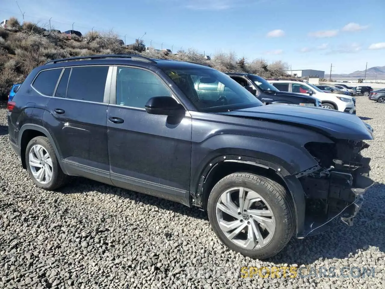 4 Photograph of a damaged car 1V2HR2CA1MC513978 VOLKSWAGEN ATLAS 2021