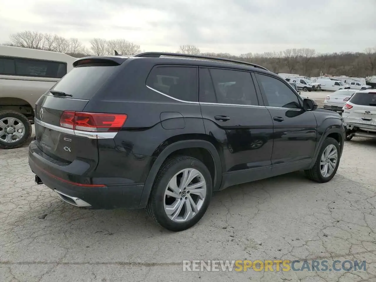3 Photograph of a damaged car 1V2HR2CA3MC506689 VOLKSWAGEN ATLAS 2021