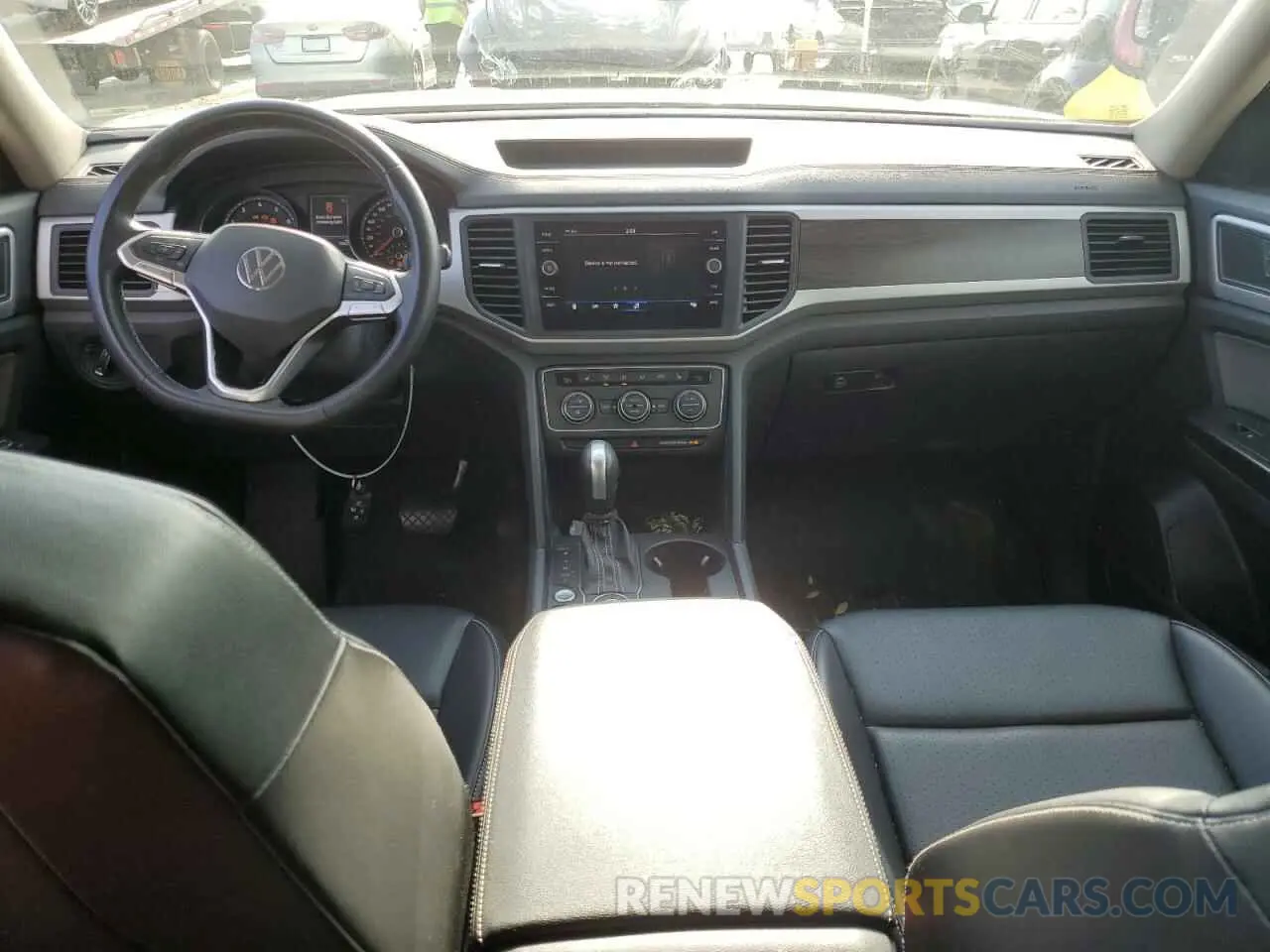 8 Photograph of a damaged car 1V2HR2CA3MC550966 VOLKSWAGEN ATLAS 2021